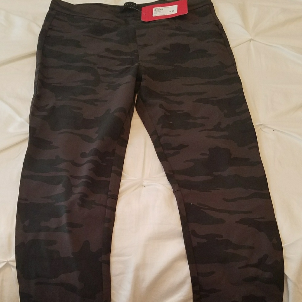 Sanctuary Camo leggings