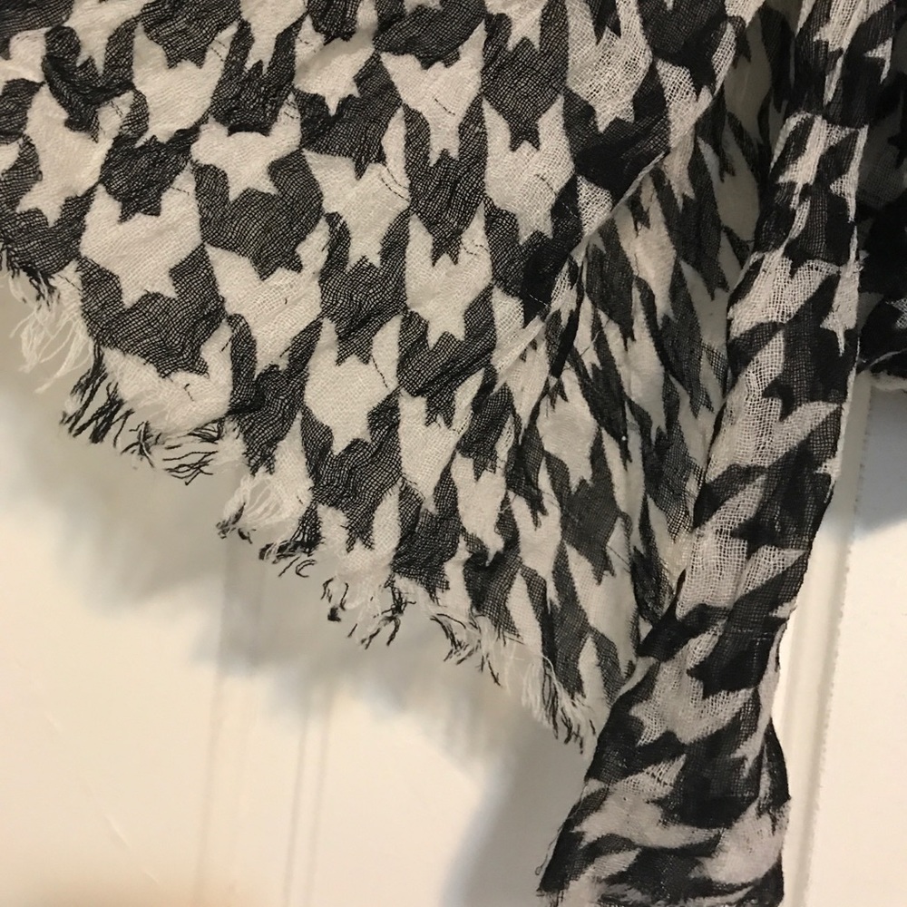 Scarf - Picture 2 of 2