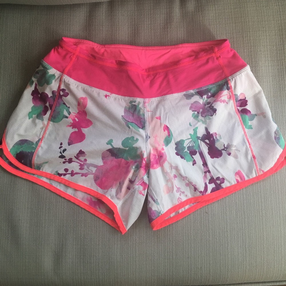 Lululemon Run Times Shorts, size 4