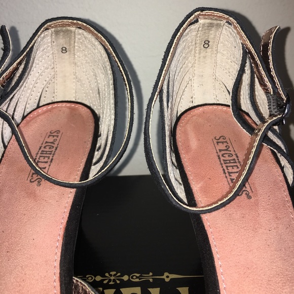 Seychelles Suede Heeled Sandal - Picture 7 of 8