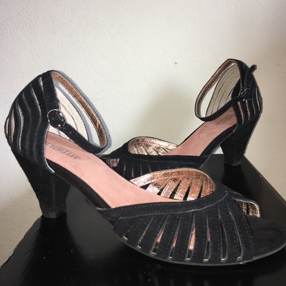 Seychelles Suede Heeled Sandal - Picture 3 of 8