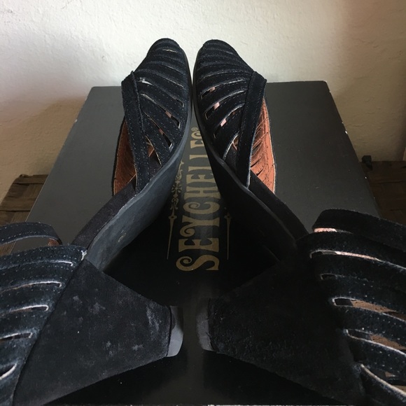 Seychelles Suede Heeled Sandal - Picture 8 of 8