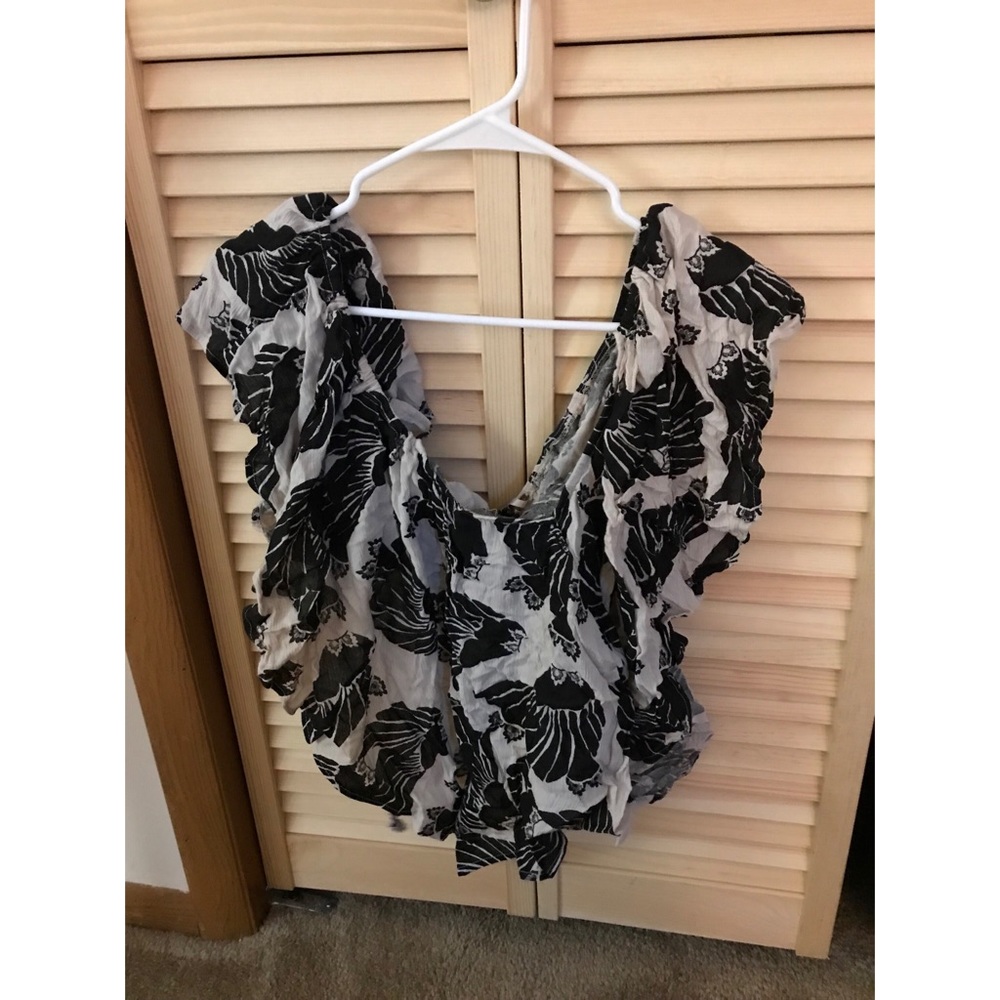 Free people crop top! Beautiful!