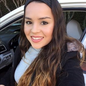 Meet your Posher, Dalia