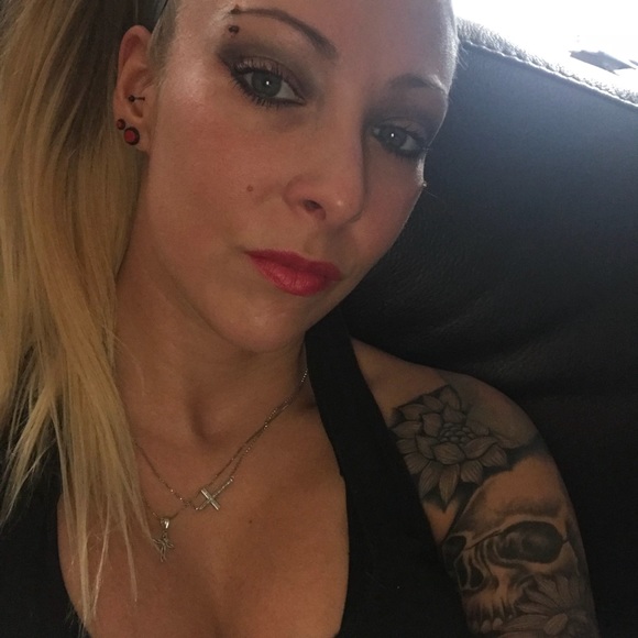 Meet your Posher, Michelle - Picture 8 of 8