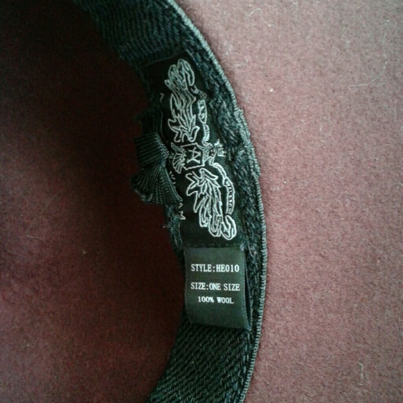 Hat - Picture 4 of 4