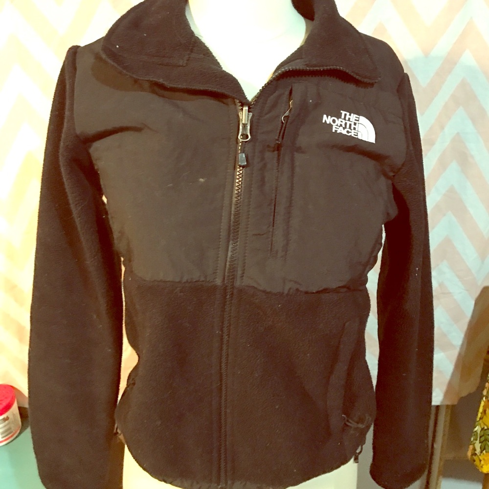 XS black north face!