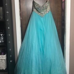 Prom dress
