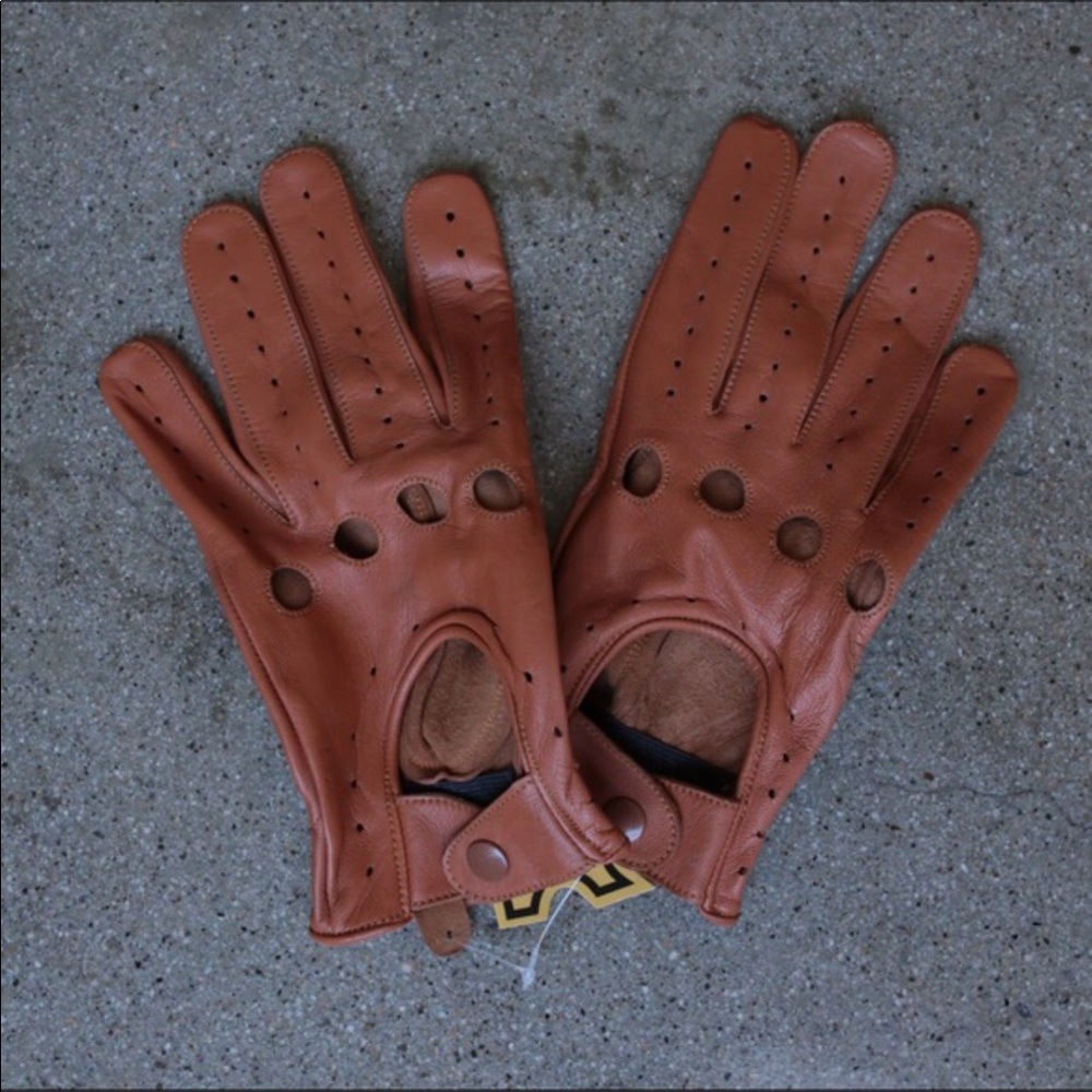 Lambskin leather driving gloves