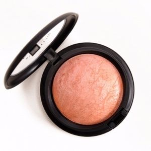 MAC Stereo Rose NEW IN BOX