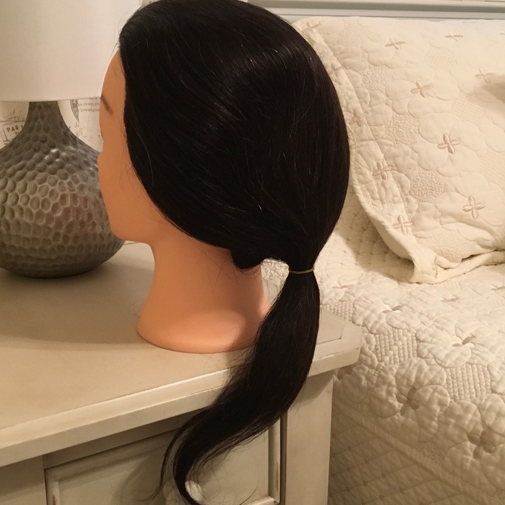 Bellrino 19 inch cosmetology head (human hair)