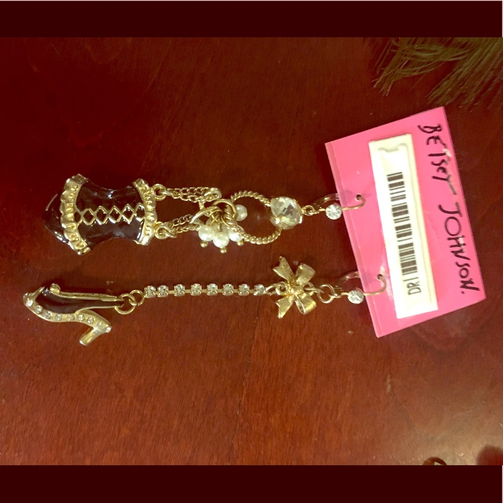 Betsy Johnson Earings