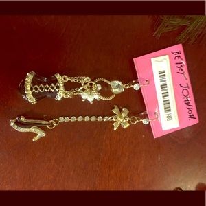 Betsy Johnson Earings