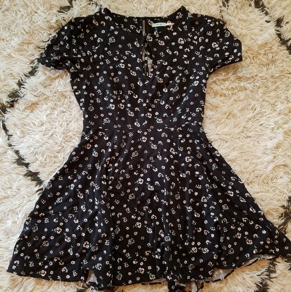 Kimchi Blue retro keyhole dress