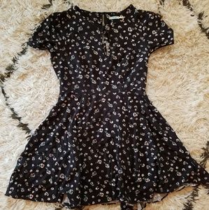 Kimchi Blue retro keyhole dress