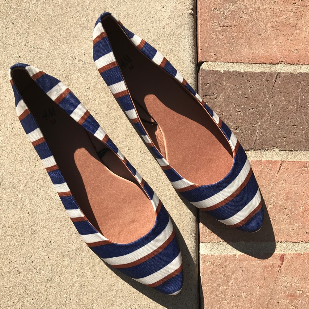 Striped Flat shoe🌼🌼🌼
