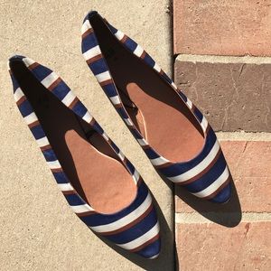 Striped Flat shoe🌼🌼🌼