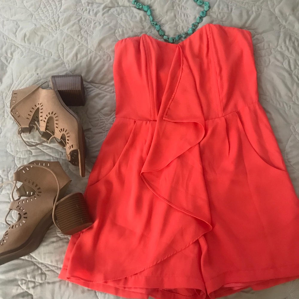 CLOSET CLEAR OUT Peach romper (with pockets!)