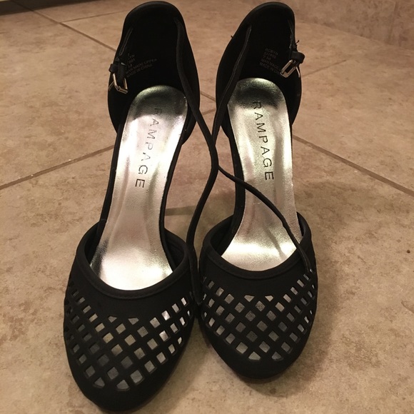 Black Rampage Heels - Picture 2 of 6