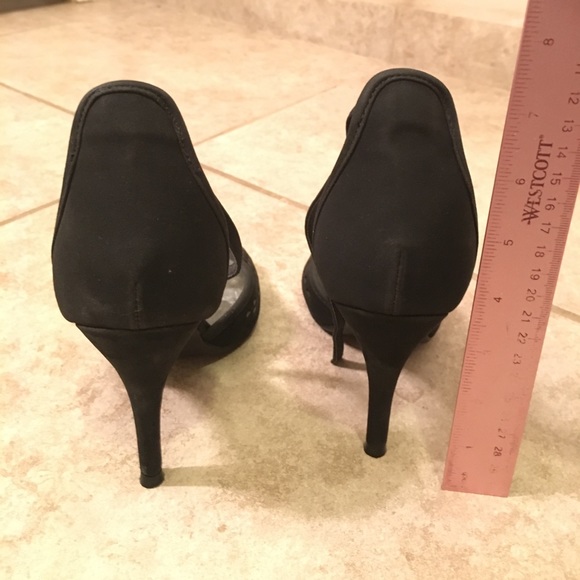 Black Rampage Heels - Picture 5 of 6