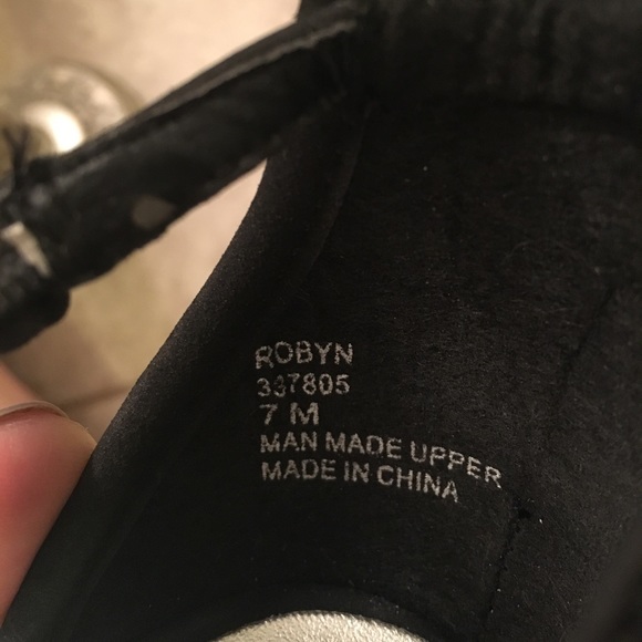 Black Rampage Heels - Picture 6 of 6