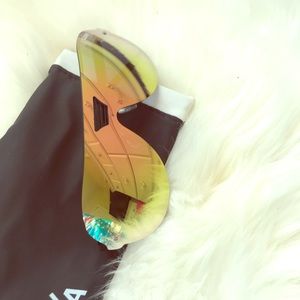 Quay Showtime Mirrored Sunglasses