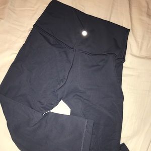 Lulu cropped leggings