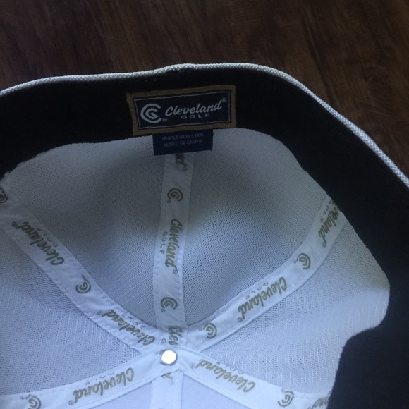 Men's Cleveland Golf Hat - Picture 5 of 7