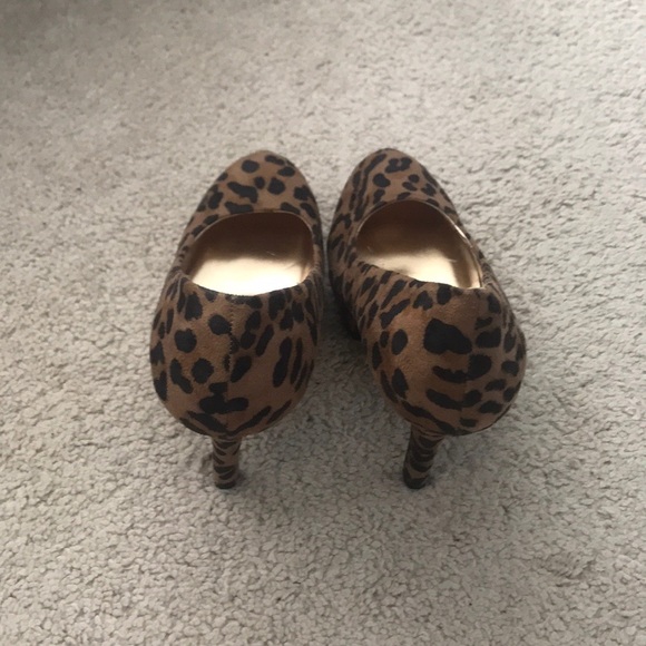 Mossimo leopard heels - Picture 3 of 8