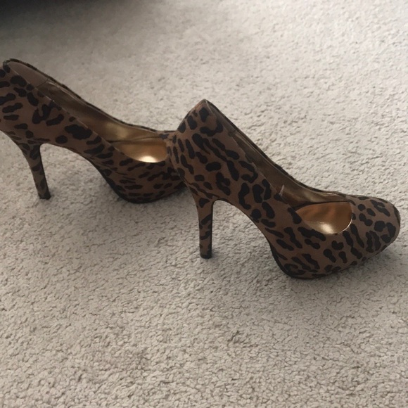 Mossimo leopard heels - Picture 4 of 8