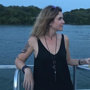 Meet your Posher, Kelley