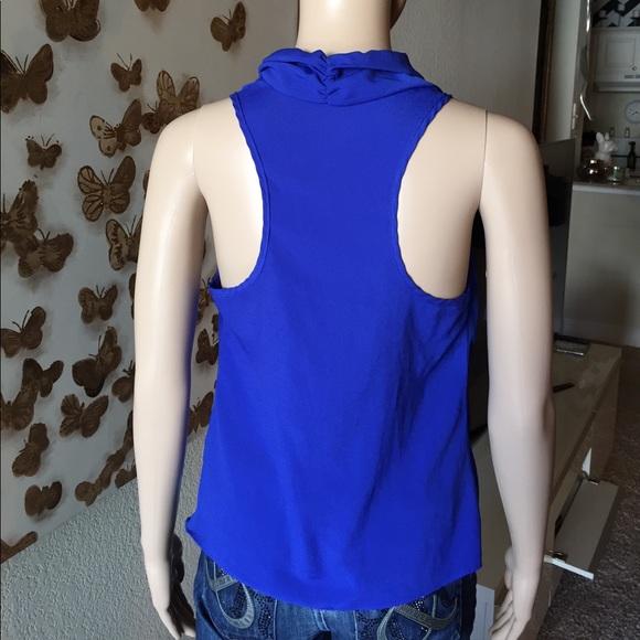 ✨Beautiful blue blouse✨ - Picture 5 of 8