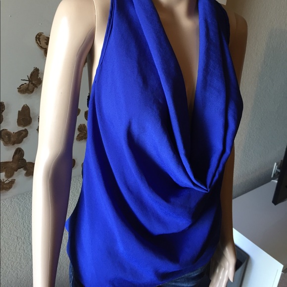 ✨Beautiful blue blouse✨ - Picture 7 of 8