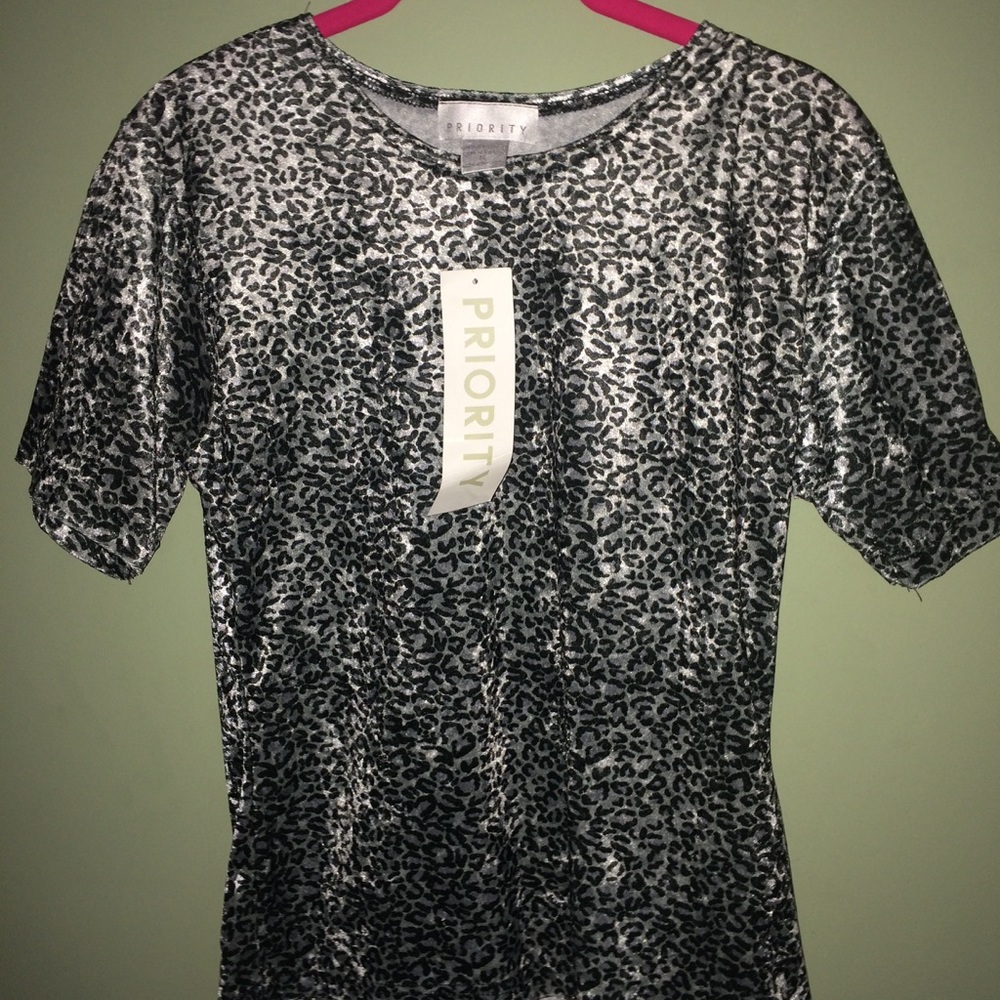 Grey & black velvet top