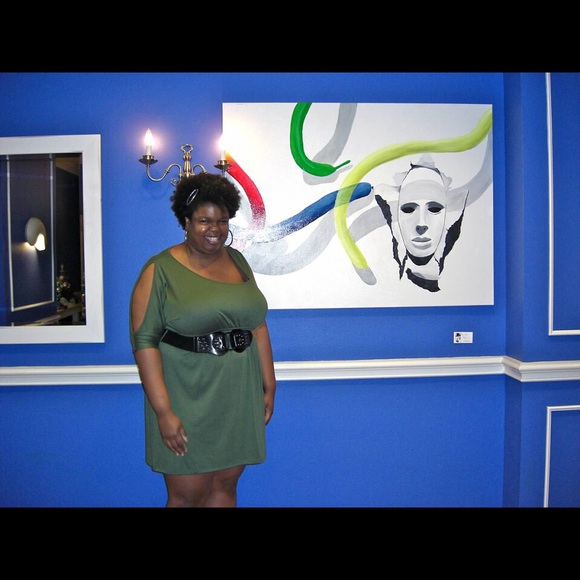 Green Party Dress - Picture 1 of 8