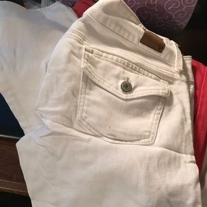 White American Eagle capris