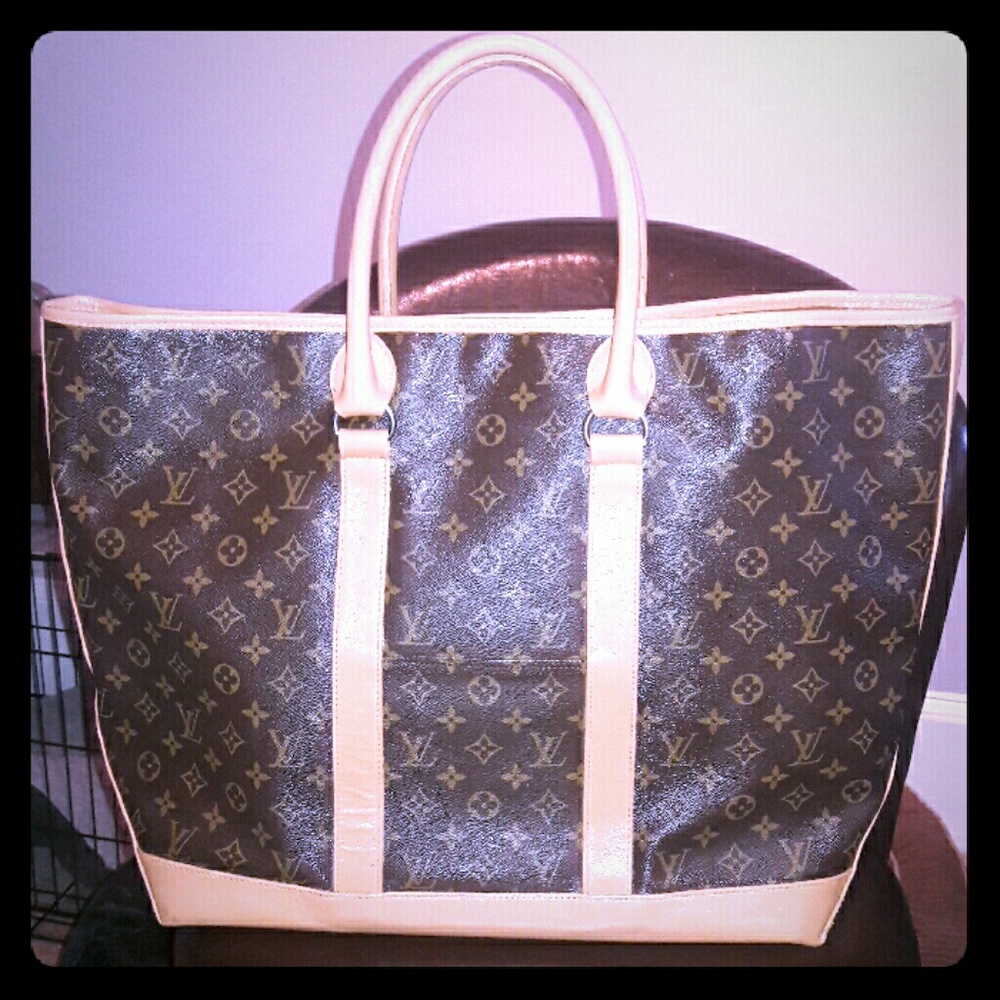 Louis Vuitton Sac Weekend GM tote