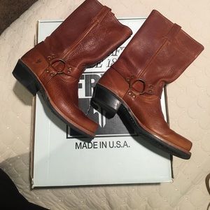 Frye women's harness