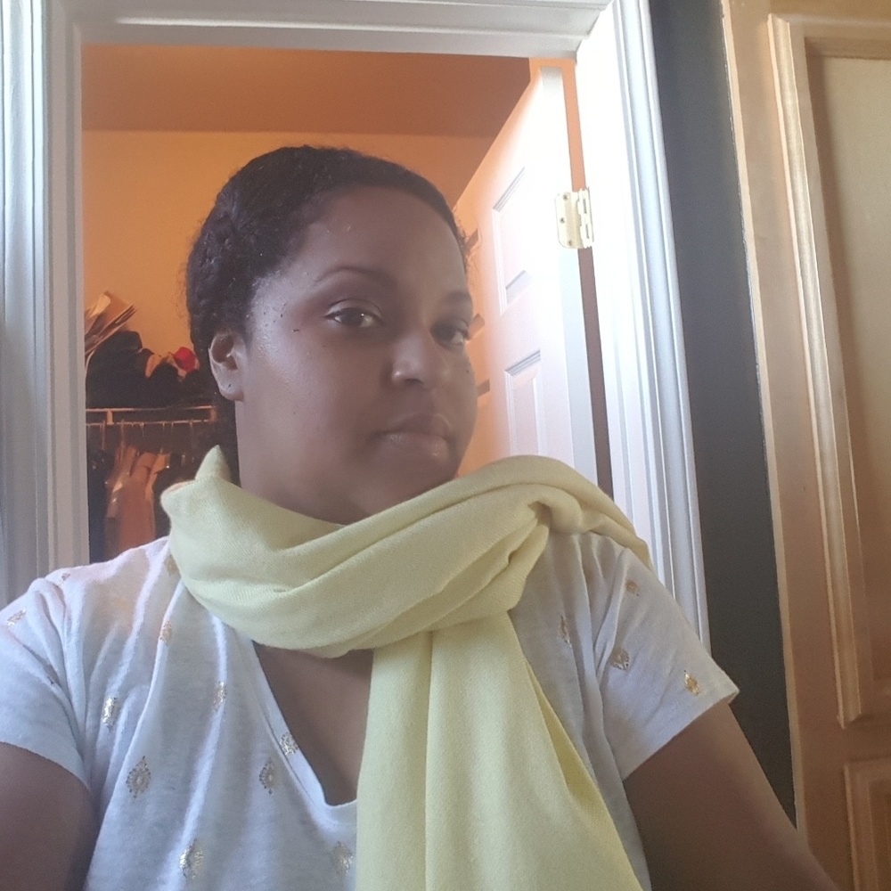 Nordstrom 100% Cashmere scarf