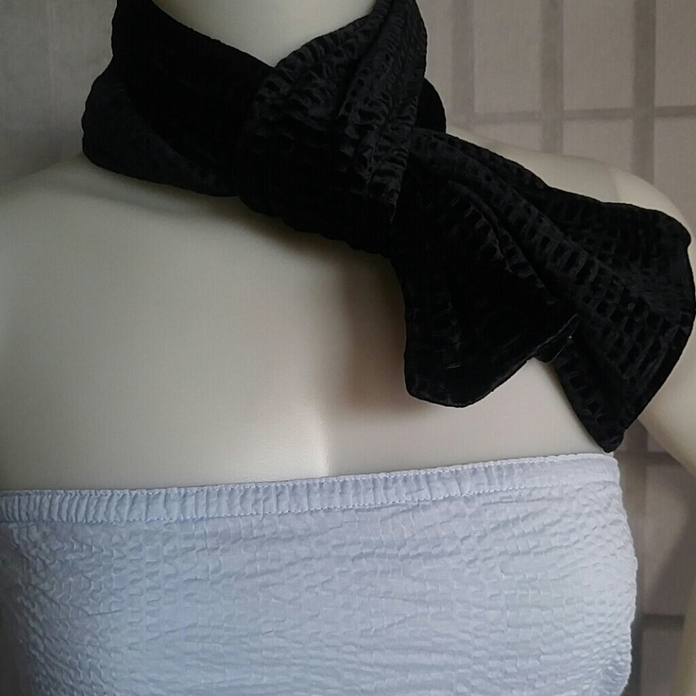 Scarf - Picture 4 of 7
