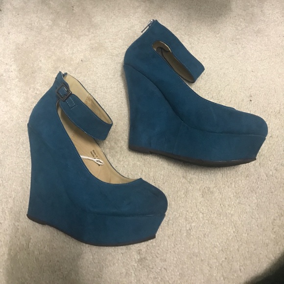 Forever 21 ankle strap wedges - Picture 3 of 5