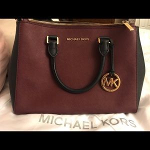 Michael kors purse