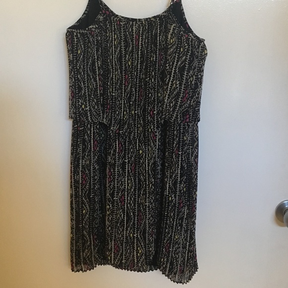 Adorable BCBGeneration minidress - Picture 3 of 5