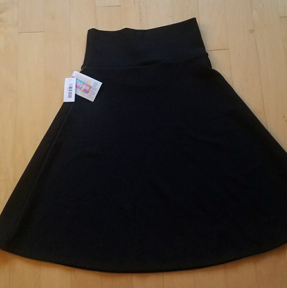 Lularoe solid black azure skirt medium