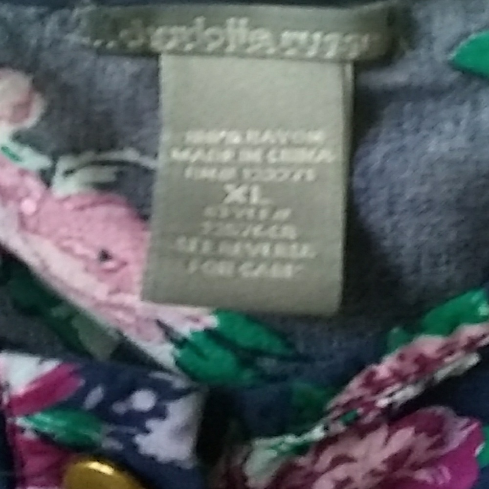 Top - Picture 2 of 2