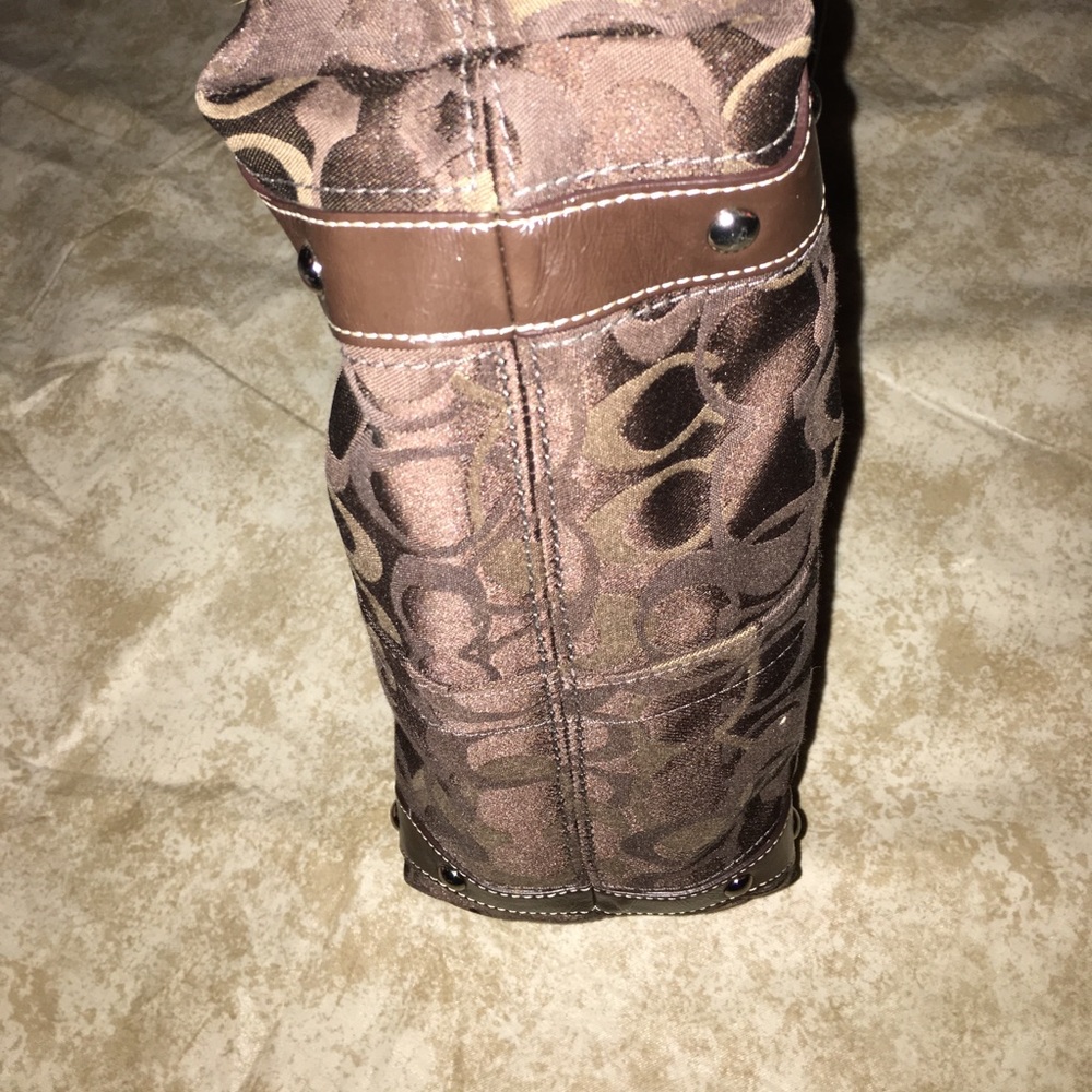 Authentic Coach Shoulder Bag - Picture 3 of 3
