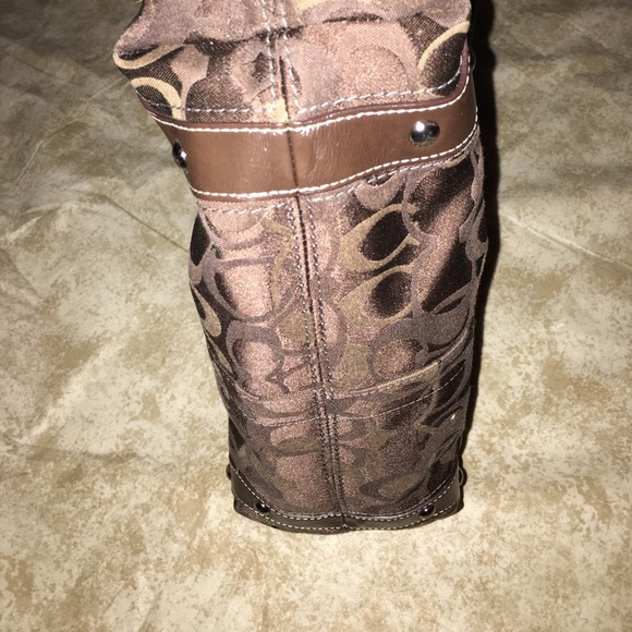 Authentic Coach Shoulder Bag - Picture 3 of 3