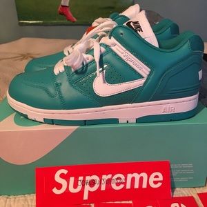 Supreme x Nike Air Force 2