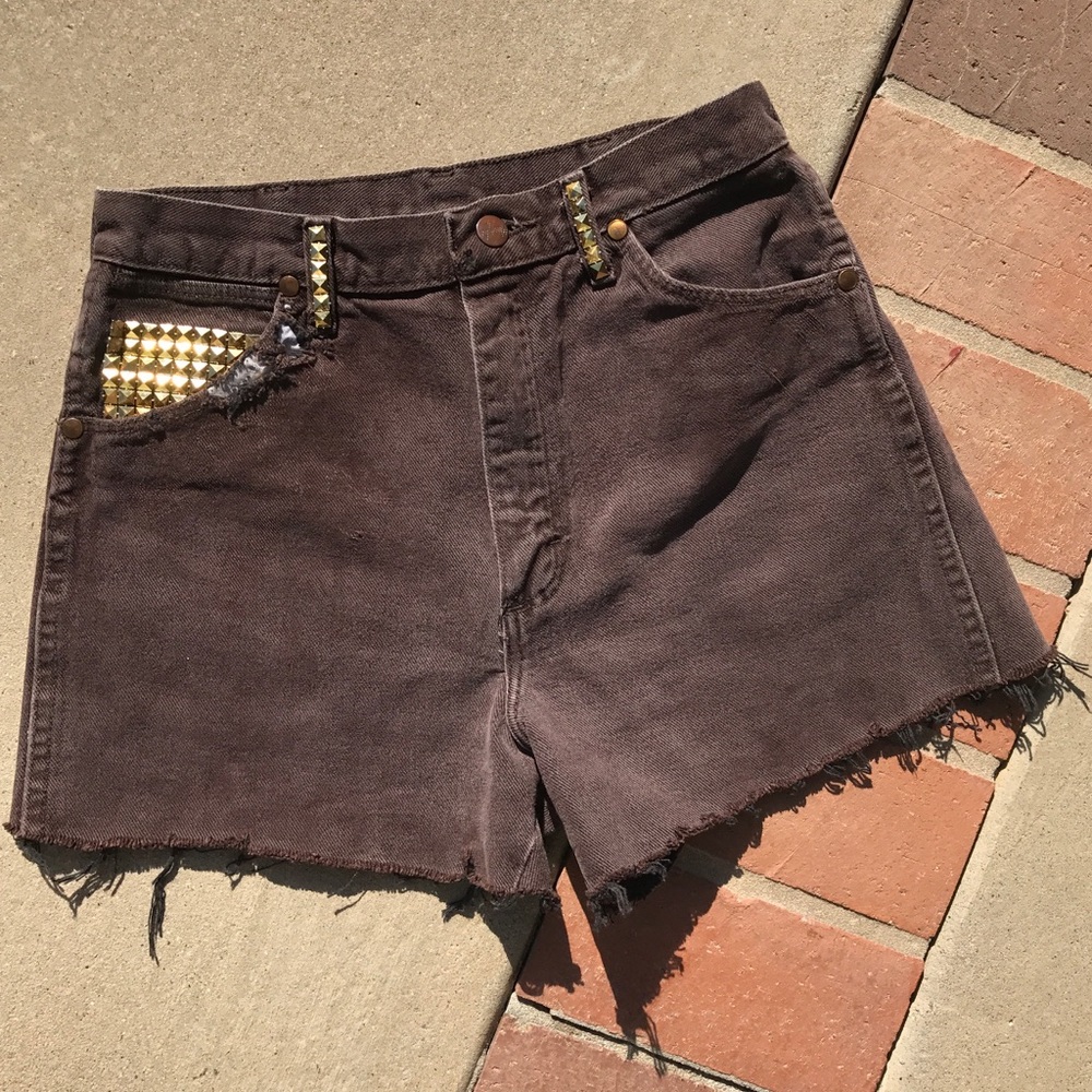 Mom jean studded shorts 🖤💀🎀