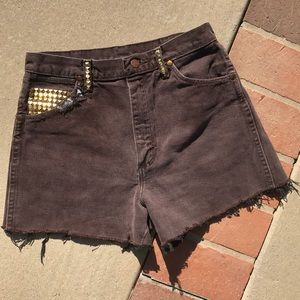 Mom jean studded shorts 🖤💀🎀